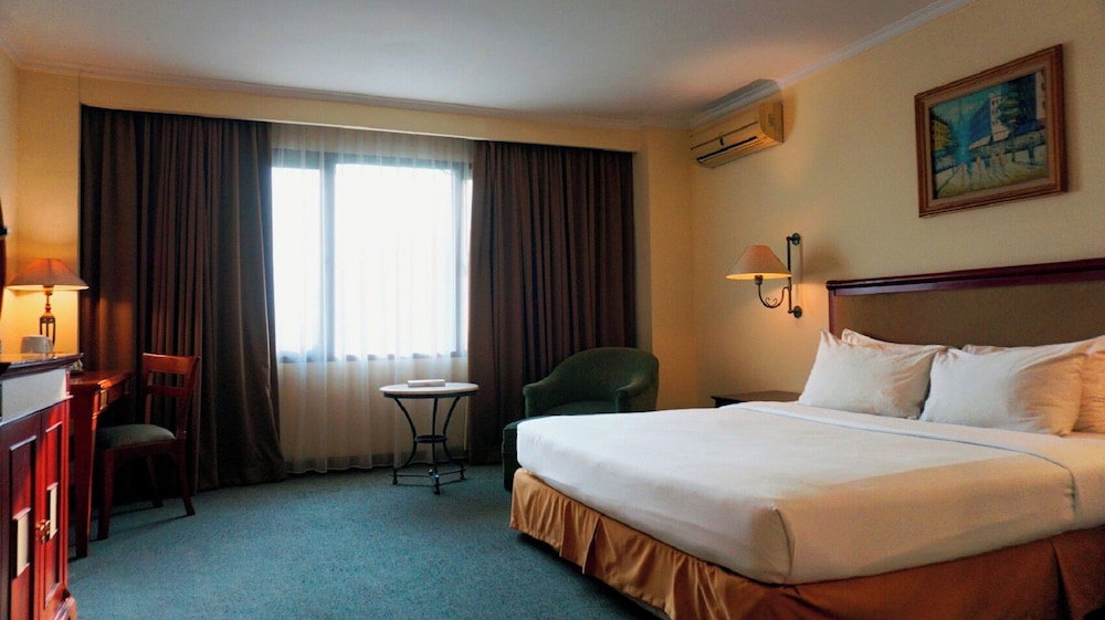 Hotel · Mega Anggrek Hotel & Convention, Jakarta