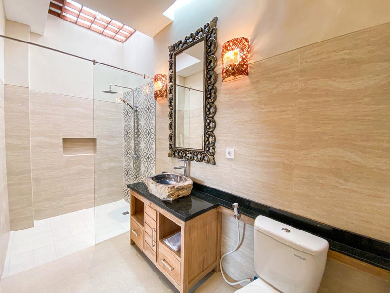 Svarna Suites Seminyak, Kuta, Indonesia