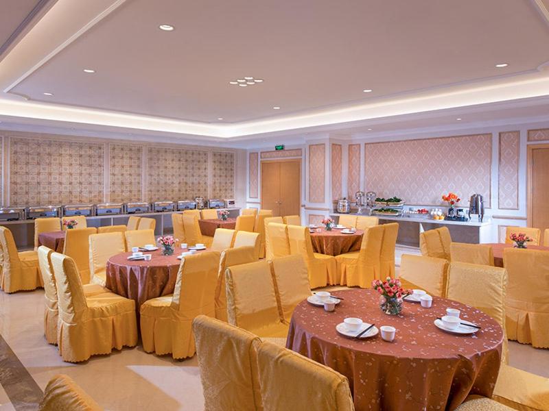 Vienna Hotel Shenzhen Fuyong Subway Station, Humen, 中国