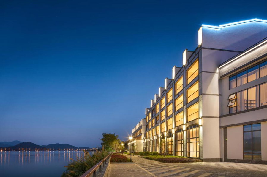 voco Thousand Island Lake by IHG, Thousand Island Lake, 中国