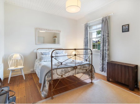 The Red Feather Inn, Launceston, Australia