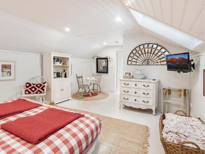 The Red Feather Inn, Launceston, Australia