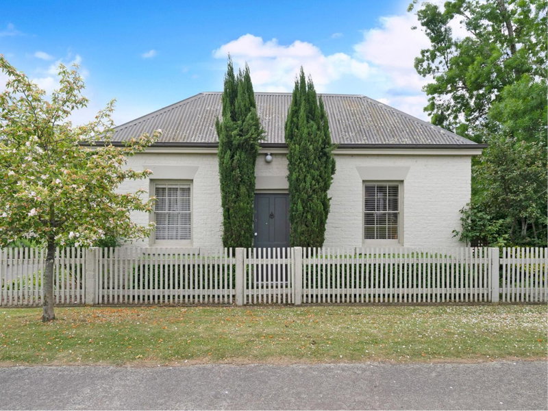 The Red Feather Inn, Launceston, Australia