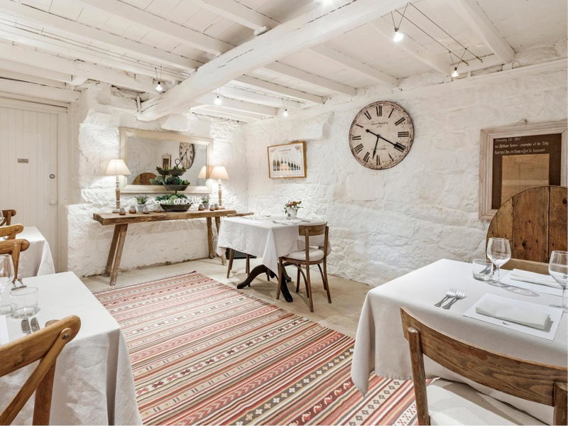 The Red Feather Inn, Launceston, Australia