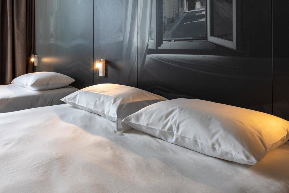 B&B HOTEL Troyes Magasins d'usine, France