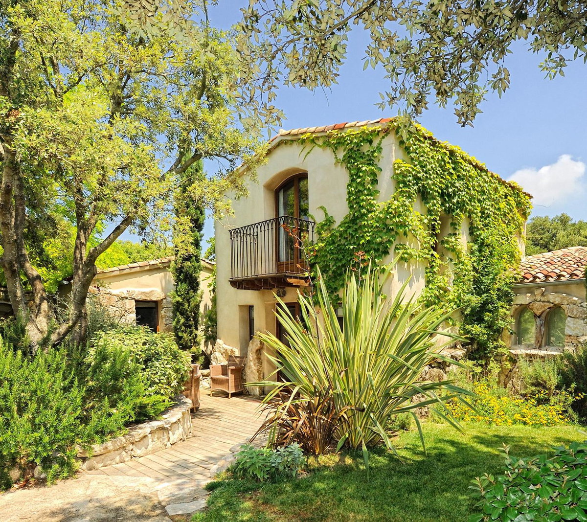 Отель · Lodge de Charme A Cheda, Bonifacio