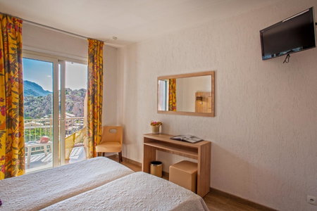Hotel Kalliste, Porto Ota, France