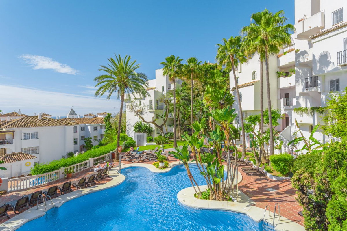 Hotel · Royal Oasis Club at Pueblo Quinta, Arroyo De La Miel