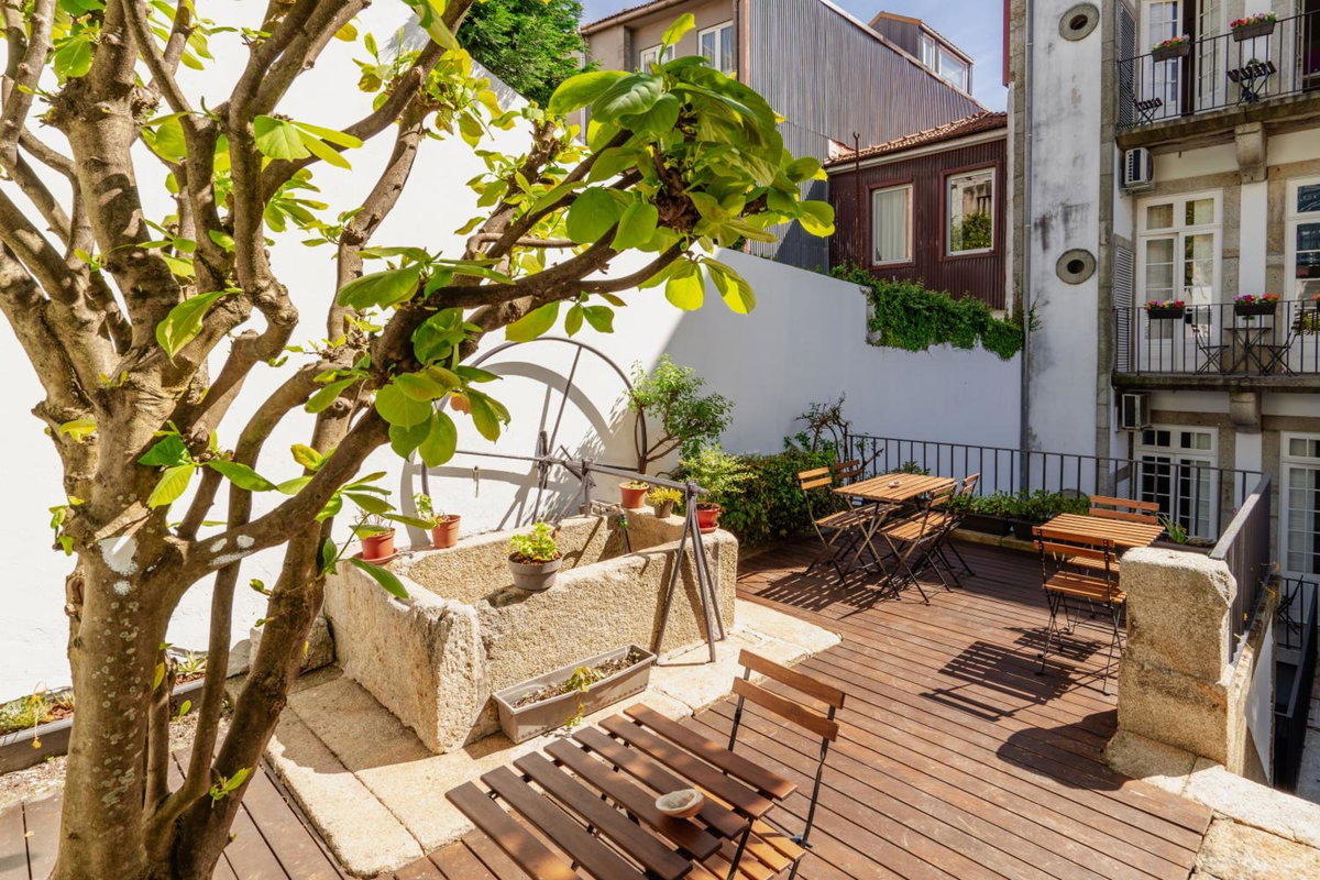 Отель · Porto Lounge Hostel & Guesthouse by Host Wise, Porto
