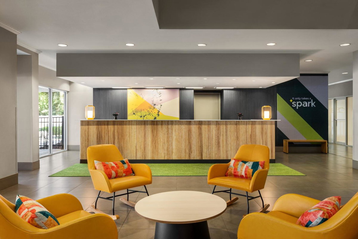 Hotel · Spark by Hilton Orlando Universal Boulevard, Oak Ridge