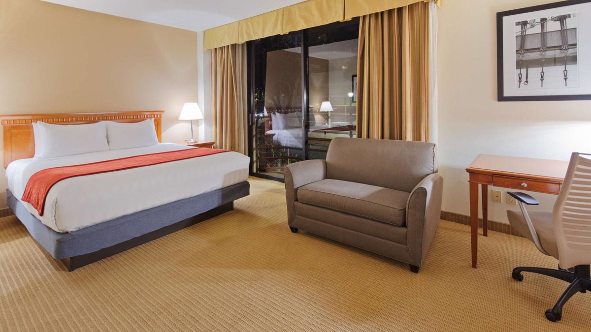 Best Western Plus Bayside Inn, United States