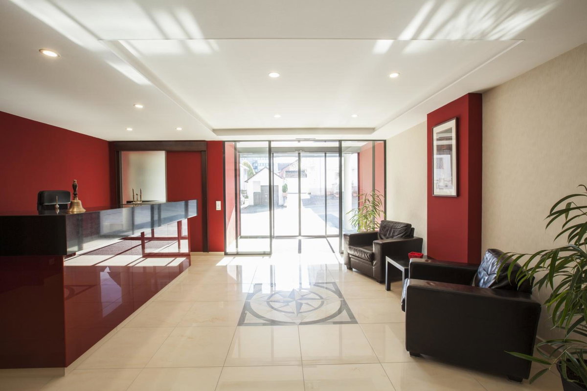 Hôtel · Aparthotel DeLuxe, Aalen