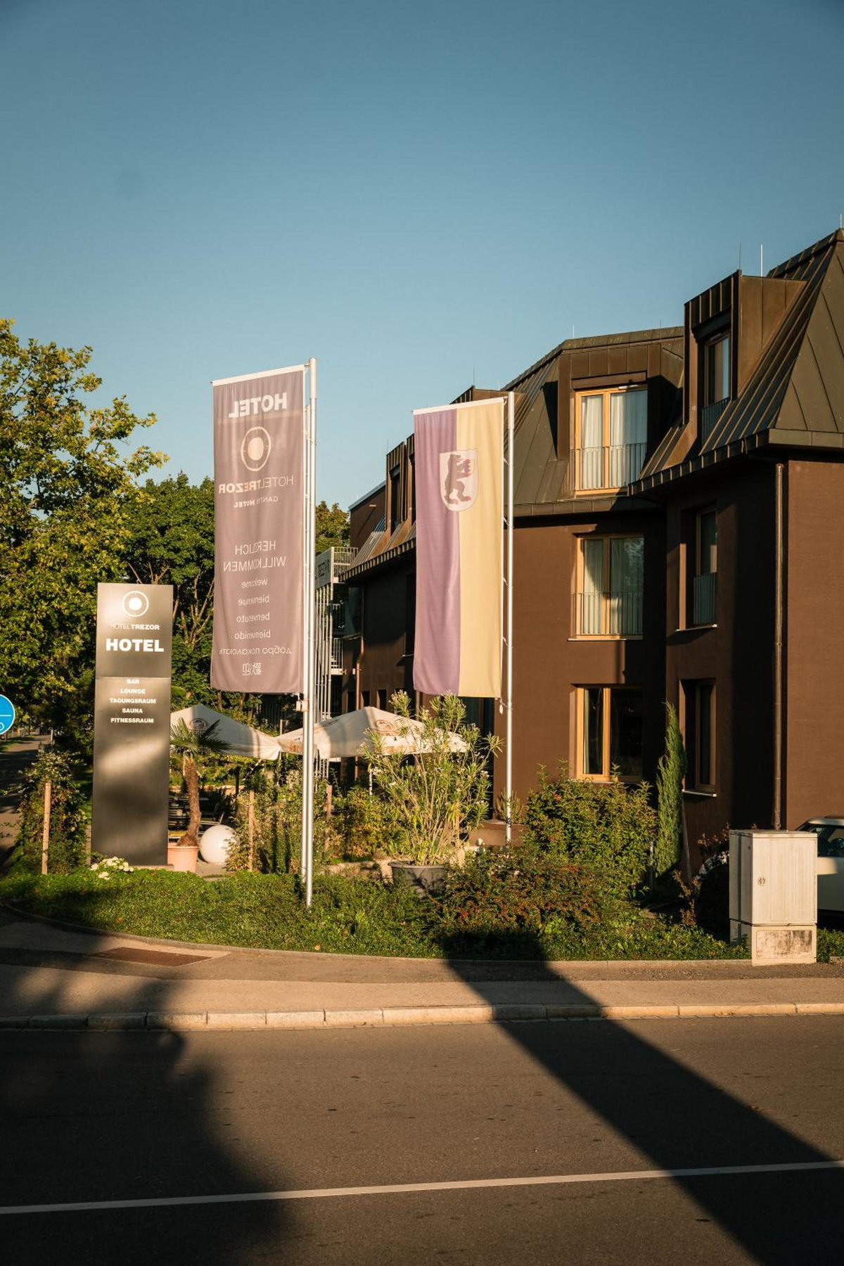 Hotel · Hotel Trezor, Singen
