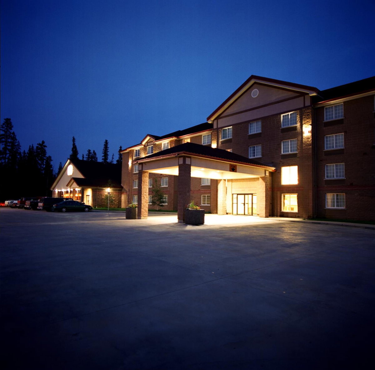 Woodlands Inn & Suites, Canada