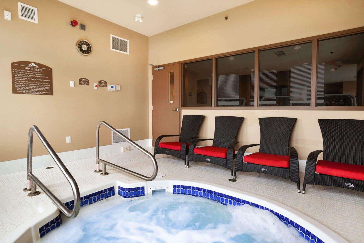 Microtel Inn & Suites by Wyndham Blackfalds, Canada