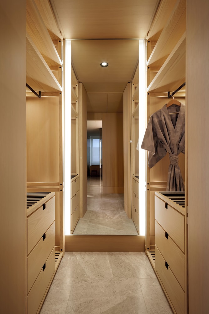 Hotel · Nobu Hotel Toronto, Kensington-Chinatown