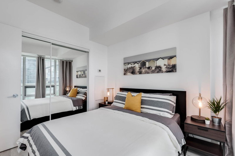 StayToronto - The York Suites, Waterfront Communities-The Island, Канада