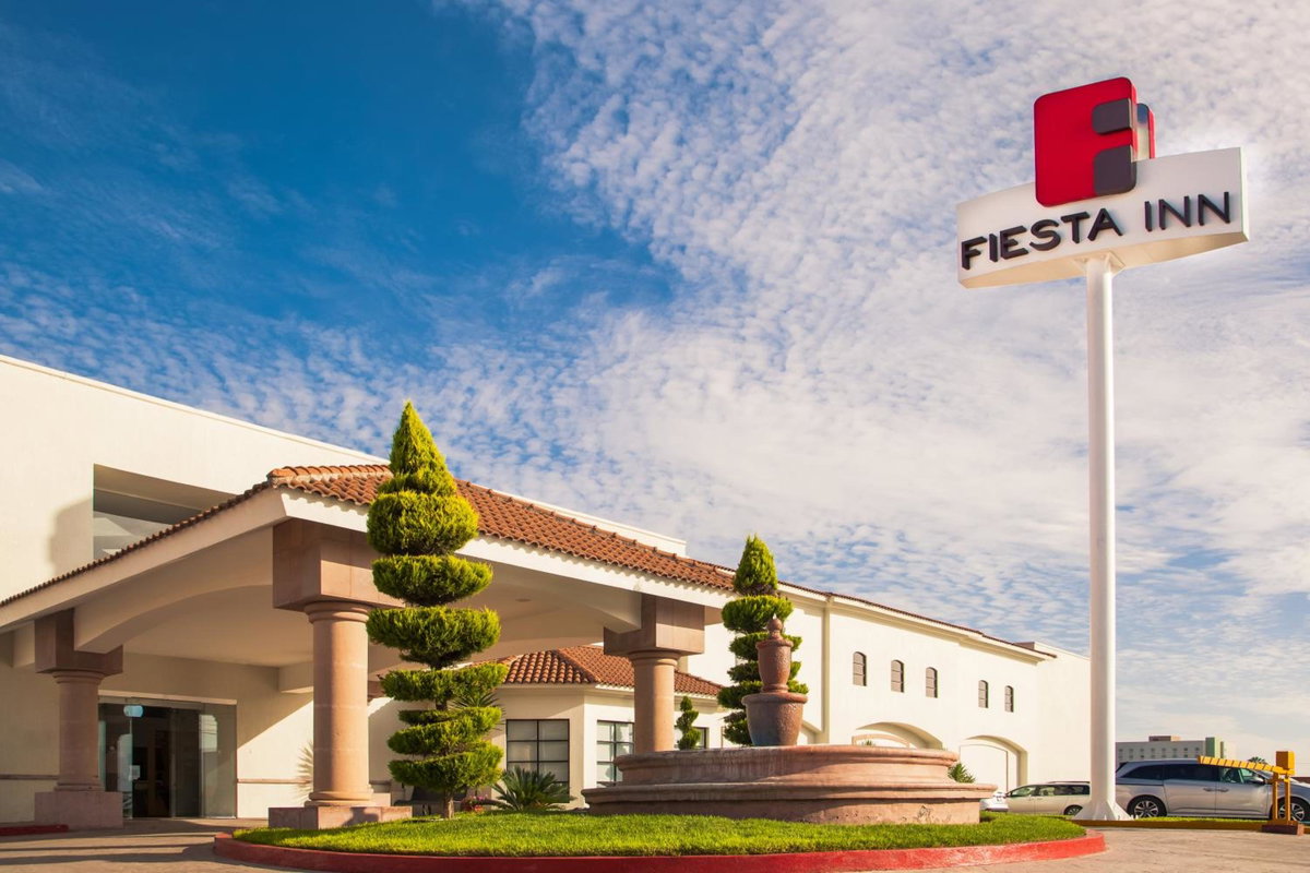 Отель · Fiesta Inn Saltillo, Ramos Arizpe