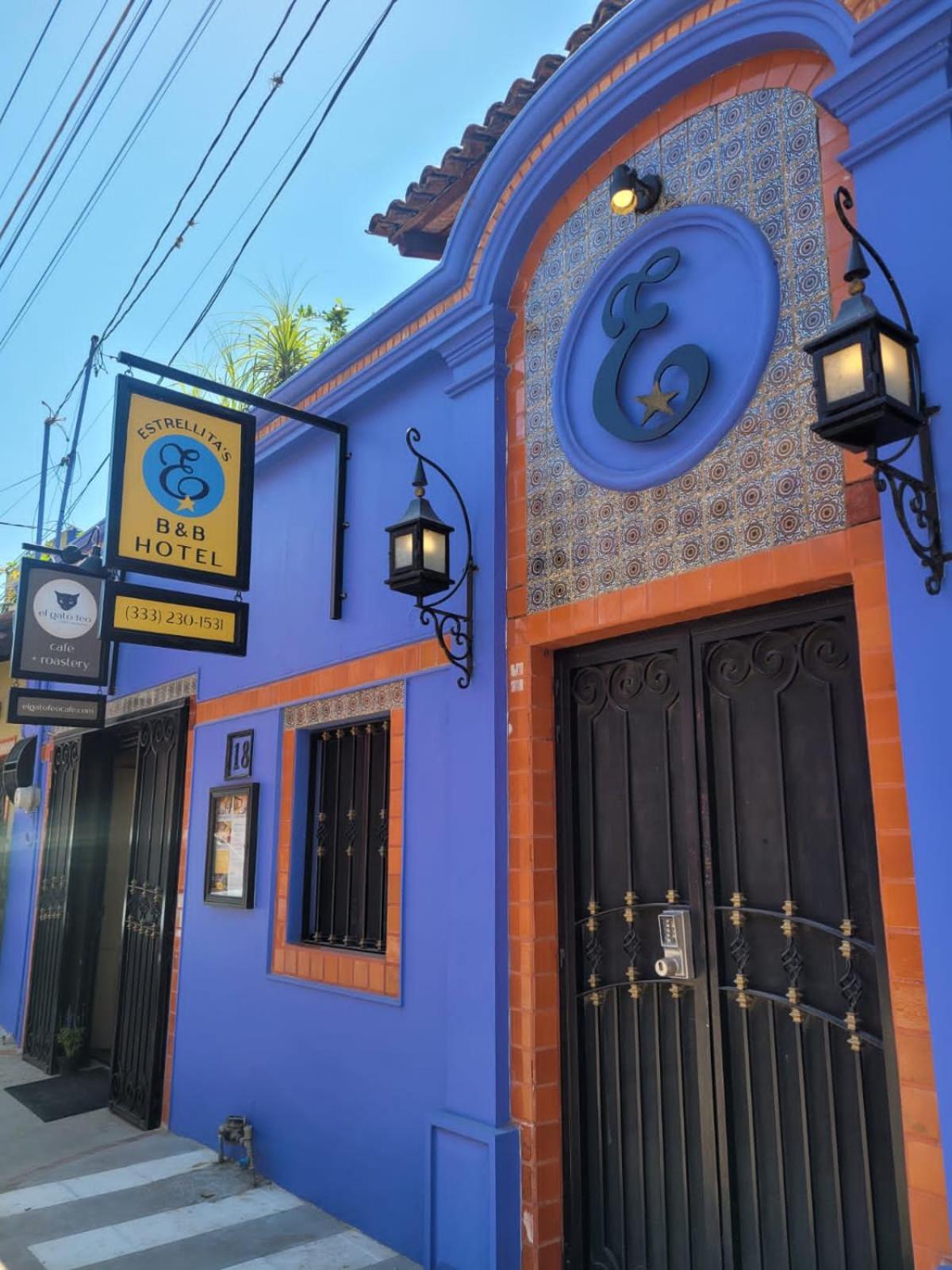 Отель · Estrellita's Bed & Breakfast, Chapala
