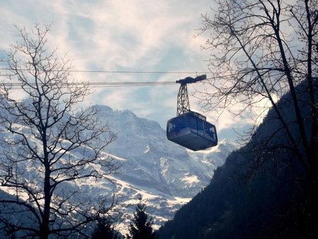 Bärghäsli im BEO als Basis im Wintersportgebiet, Thun, Switzerland