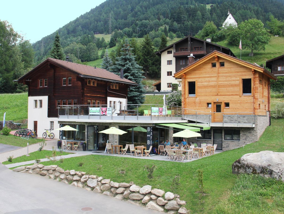 B&B Hängebrigga, Schweiz