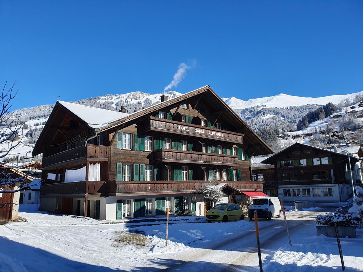Отель · Hotel Garni Alpenruh, Sierre