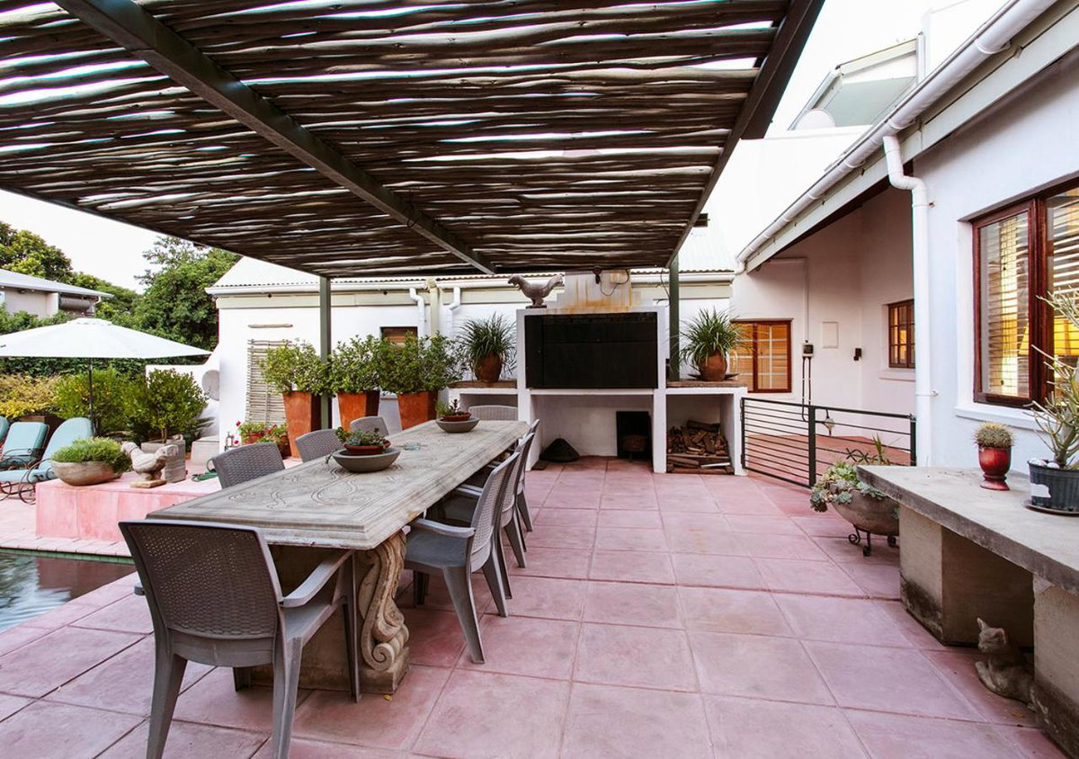 Hotel · Waterkloof Apartments, Pretoria