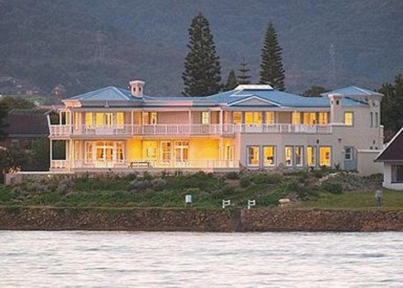 Hotel · Isola Bella Guest House, Knysna