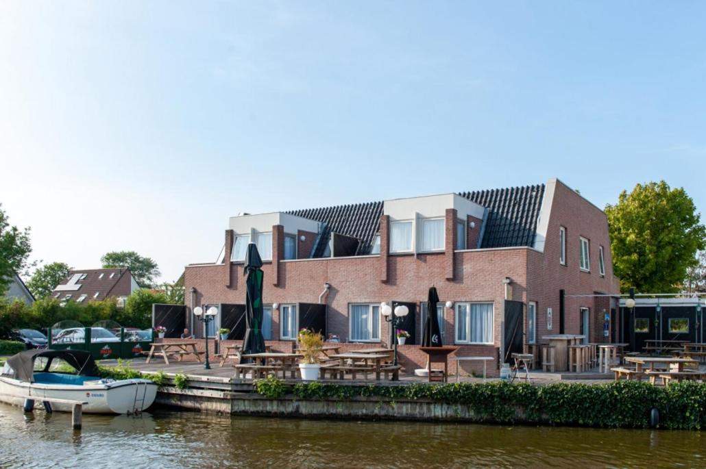 Hotel · De Watersport Heeg, Sneek