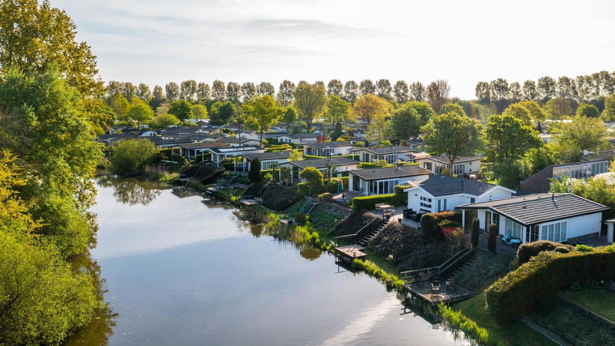 Отель · EuroParcs Molengroet, Harenkarspel