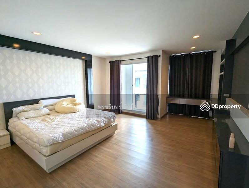 House for rent in Phasi Charoen, Thailand · Baan Klang Muang Sathorn - Taksin2, Bangkok · 3 rooms, 3 baths