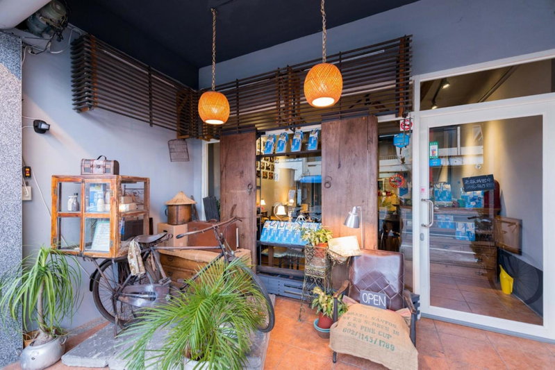 鋤禾日好青年旅館-站前館Good Farming Day Hostel, Chishang, 台湾