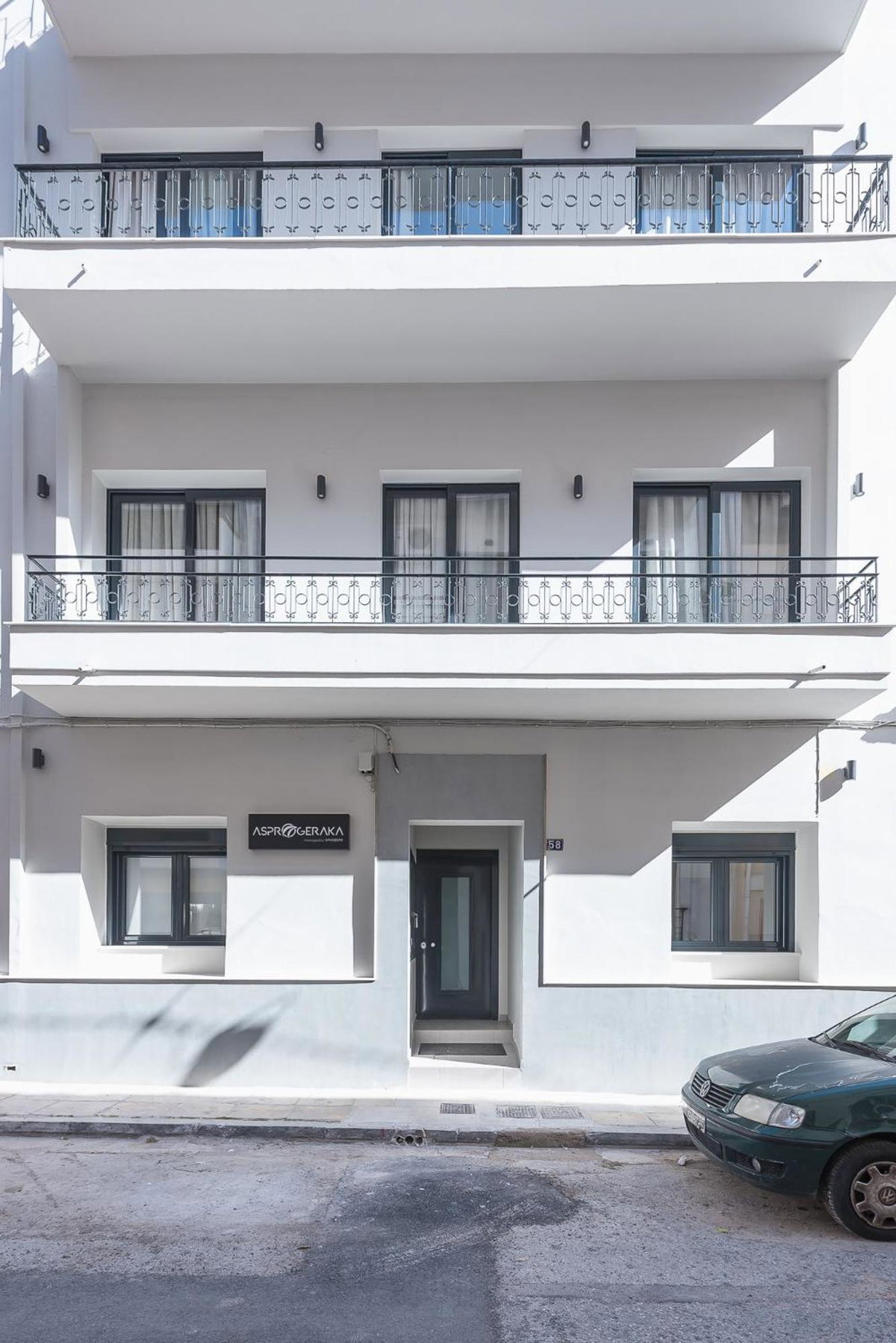 The Asprogeraka - self check-in rooms, Greece