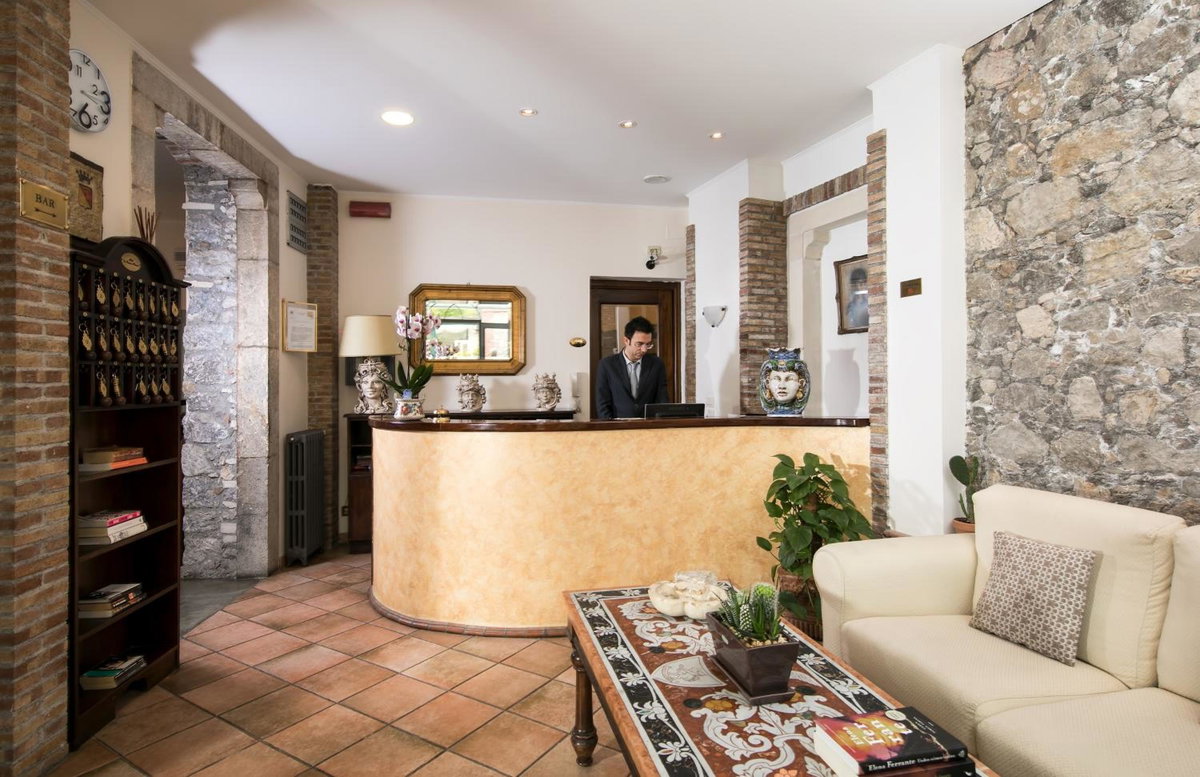 Hotel "La Pensione Svizzera", Италия