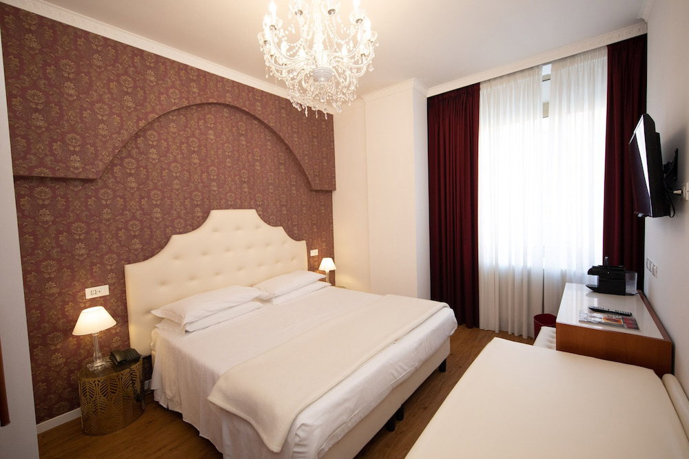 Boutique Hotel Re Enzo, Italy