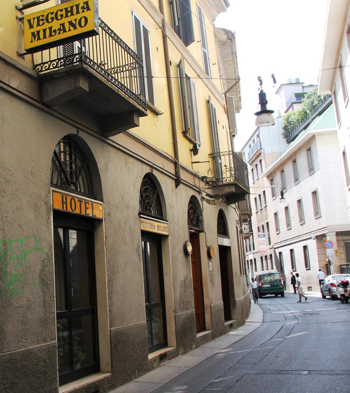 Отель · Hotel Vecchia Milano, Milan