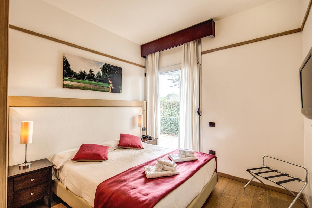 Ginevra Palace Hotel, Italy