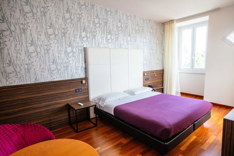Hotel Vittorio, Desenzano del Garda, Italy