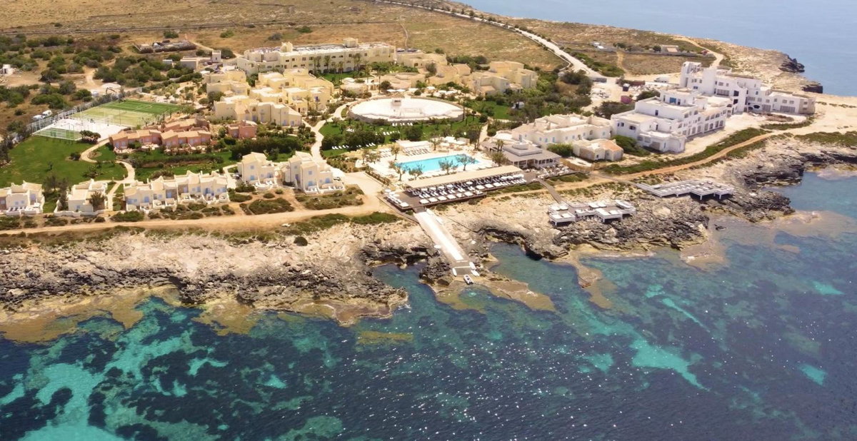 Hotel · Mangia's Favignana Resort, Marsala