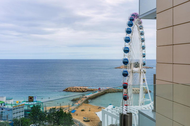 Le Collective Sokcho Beach, Sokcho, 대한민국