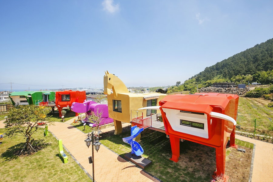 Blue Whale Resort, Gaigeturi, 대한민국