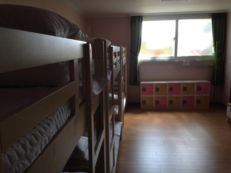 Jeju R Hotel & Guest House - Hostel, Jeju City, 대한민국
