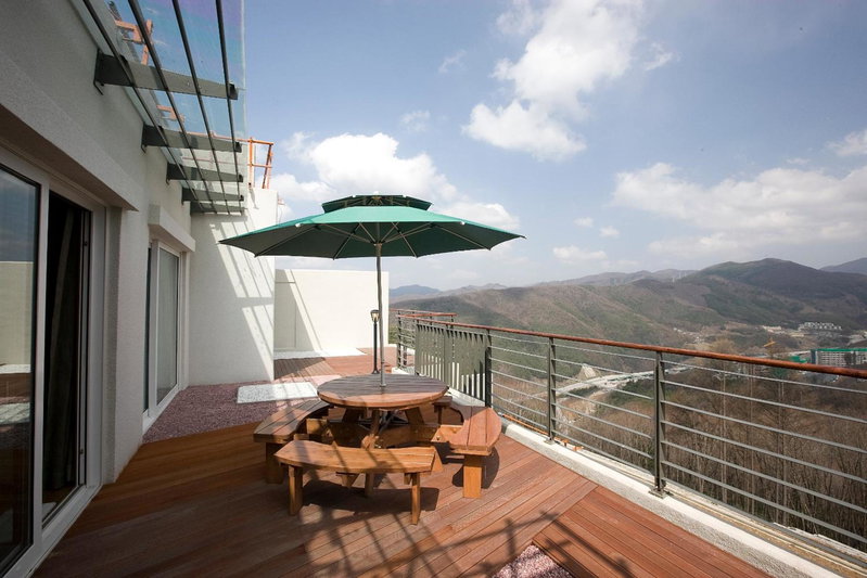 High1 Condominium, T'aebaek, 대한민국