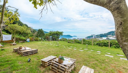 Friemily Pool Villa & Hotel, Sinhyeon, 대한민국