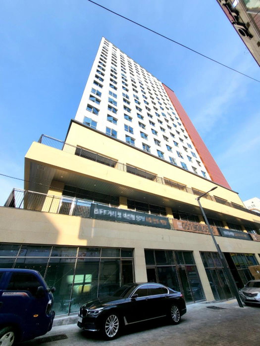 Raviens-Elliy's Room, Busan, 대한민국