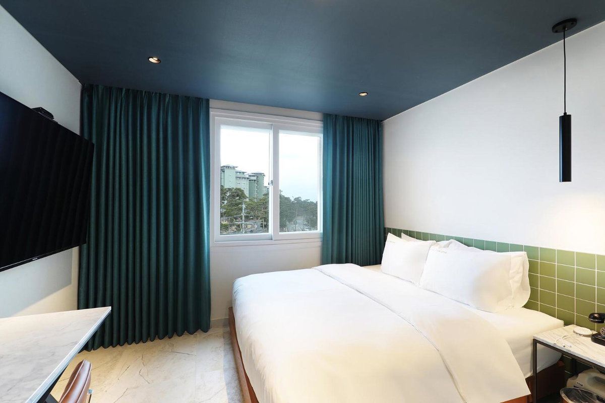 Hotel · Hotel The One, Gangneung