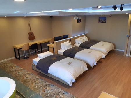 No.1 New Yorker Hotel, Chinju, 대한민국