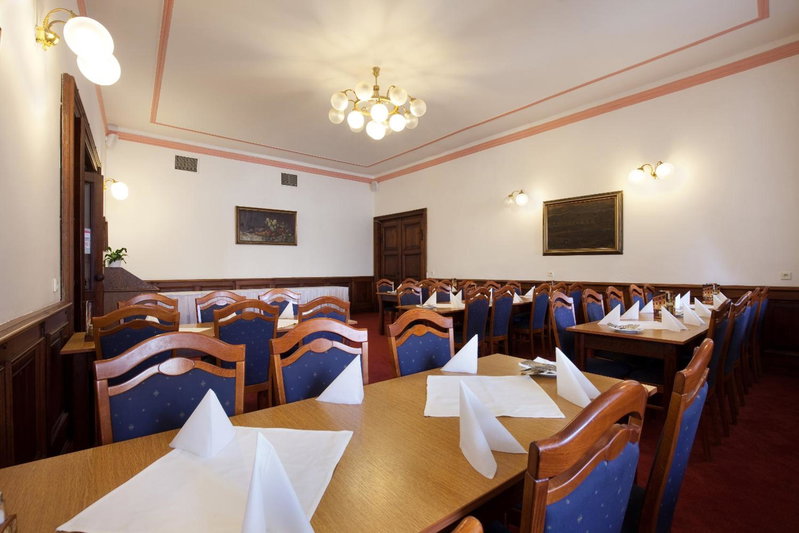Hotel U Černého orla, Telč, Czechia