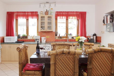 Pension Sebastian a vinný bar Prostě SKLEP, Breclav, Czechia