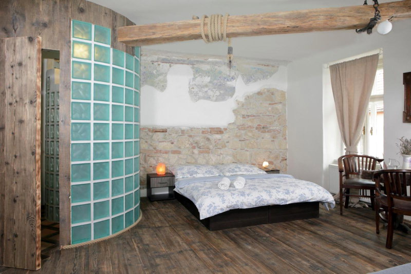 Pension Sebastian a vinný bar Prostě SKLEP, Breclav, Czechia